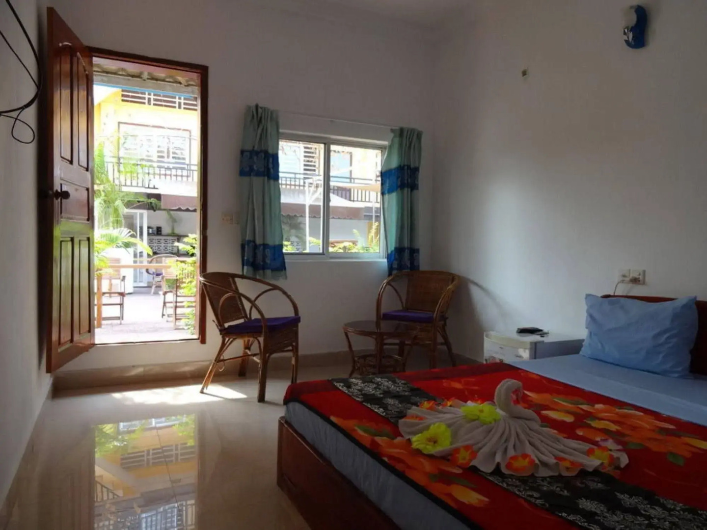 Kong Bar & Guesthouse