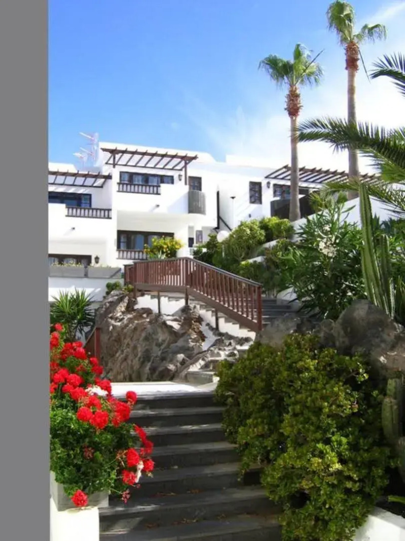 Apartamentos Plaza Azul