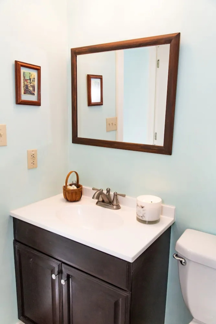 The Blue Room - Charming Studio, Great Location!  by RedAwning