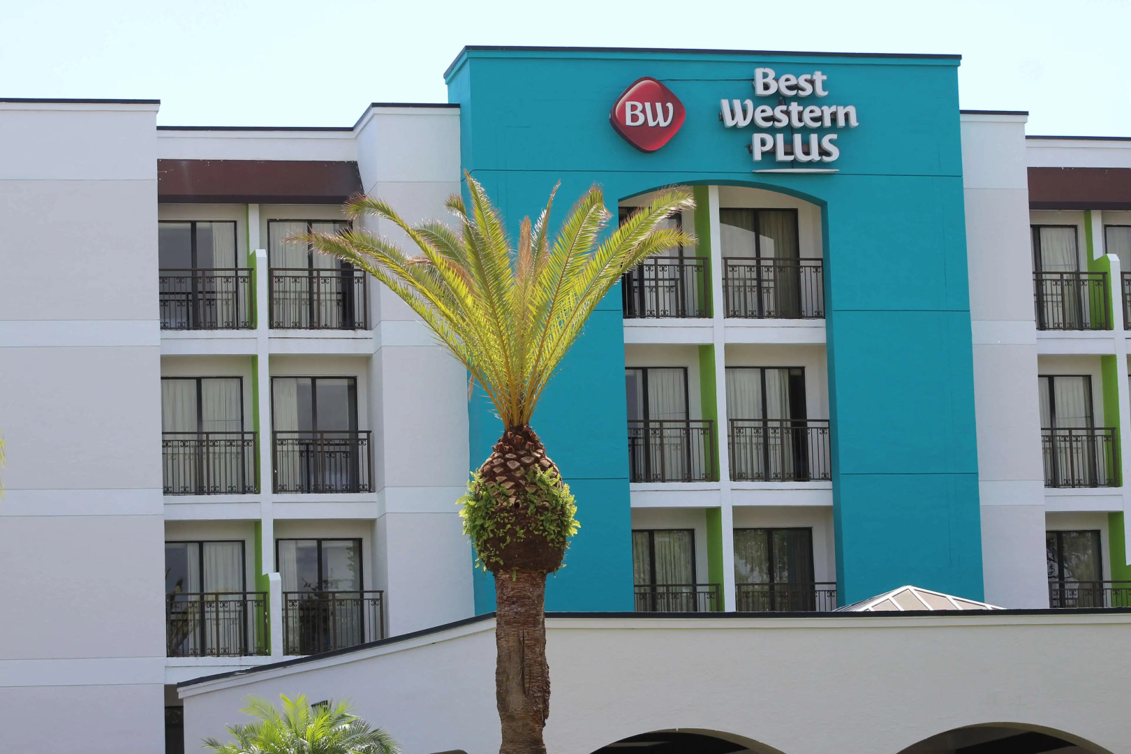 Best Western Plus Deerfield Beach Hotel & Suites