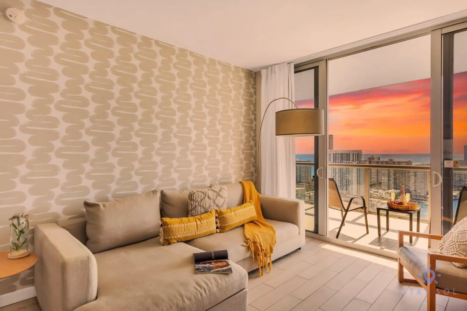 Infinite View Balcony Amazing Pool Near Beach