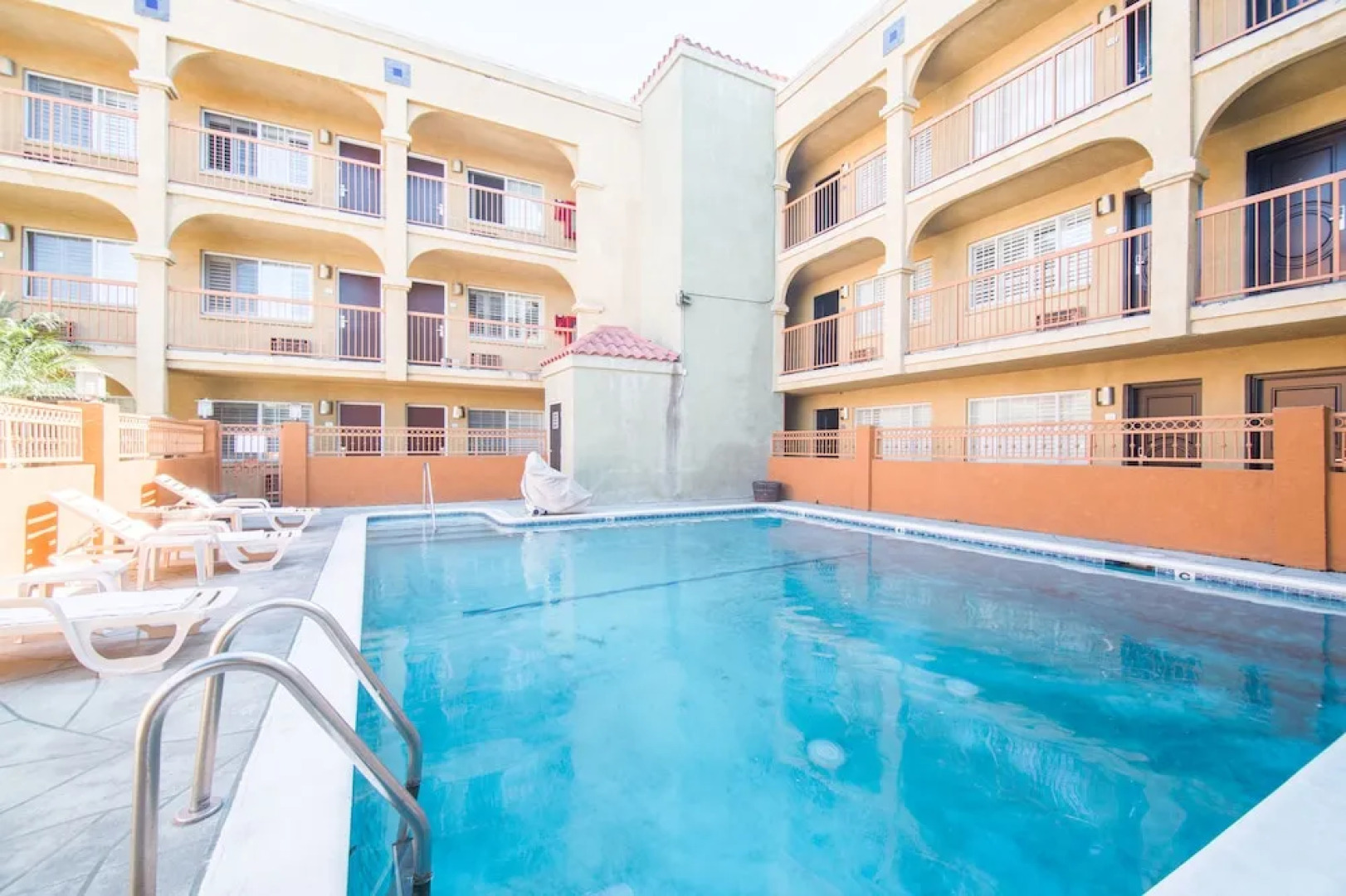 Hotel Solaire Los Angeles