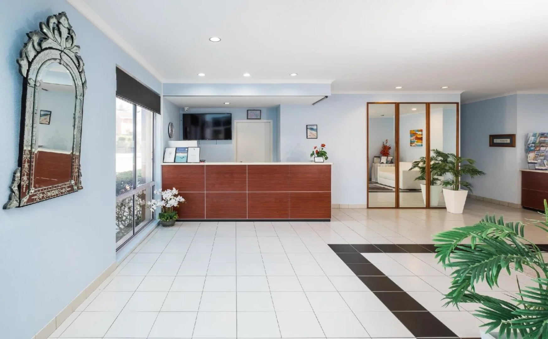 Mollymook Shored Hotel