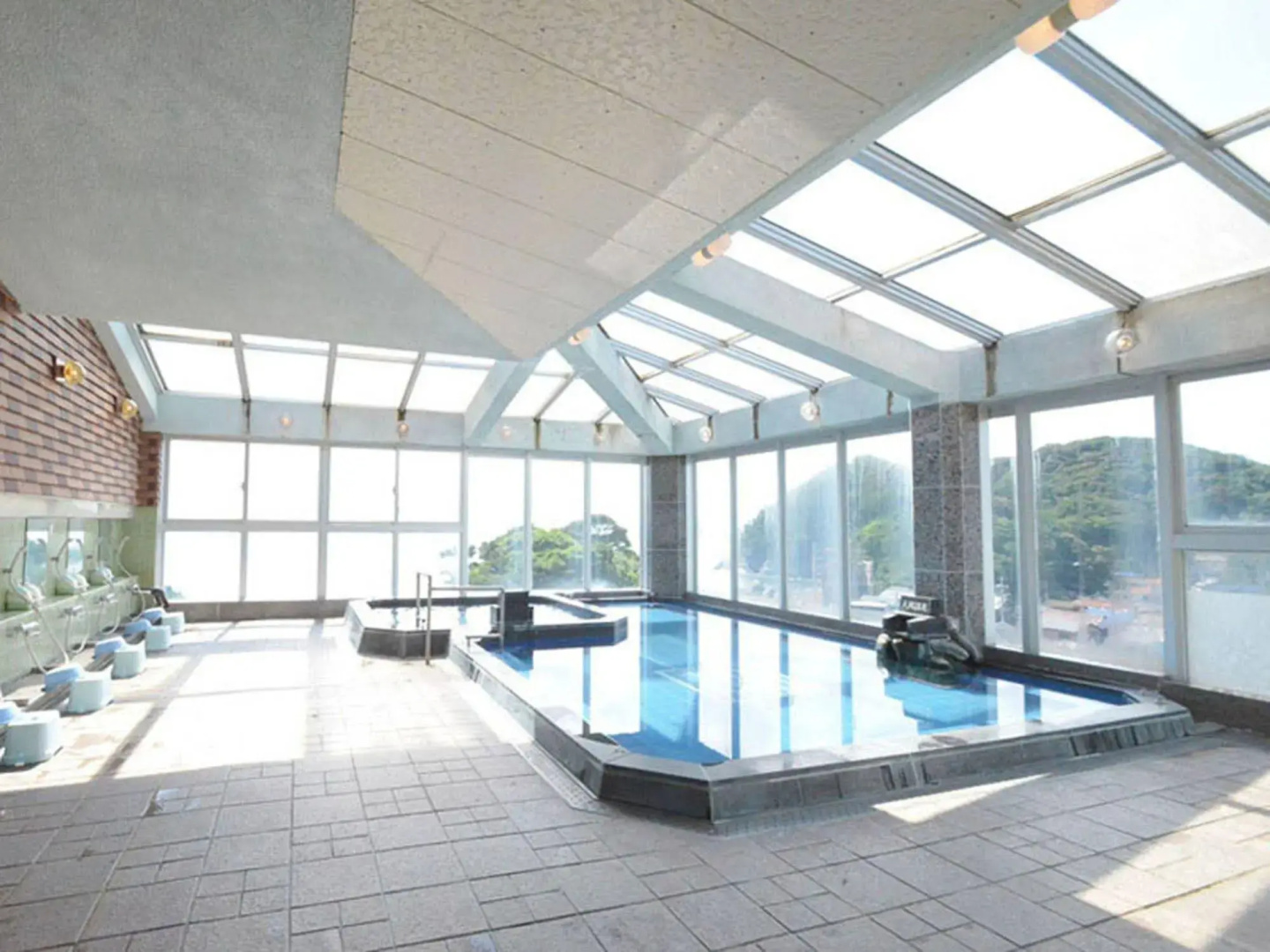 Toushijima Onsen Suzunami
