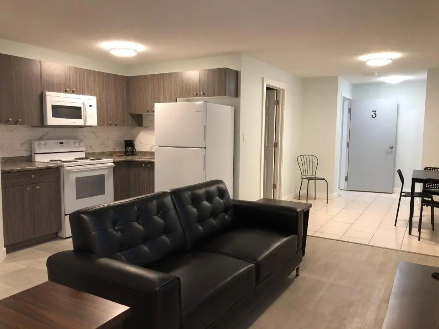 Onoway Inn And Suites