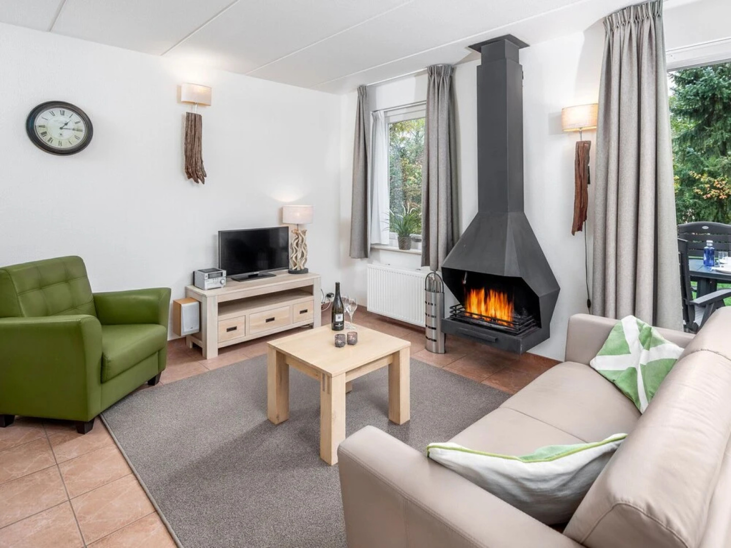 Restyled House with Fire Place near Drents-Friese Wold