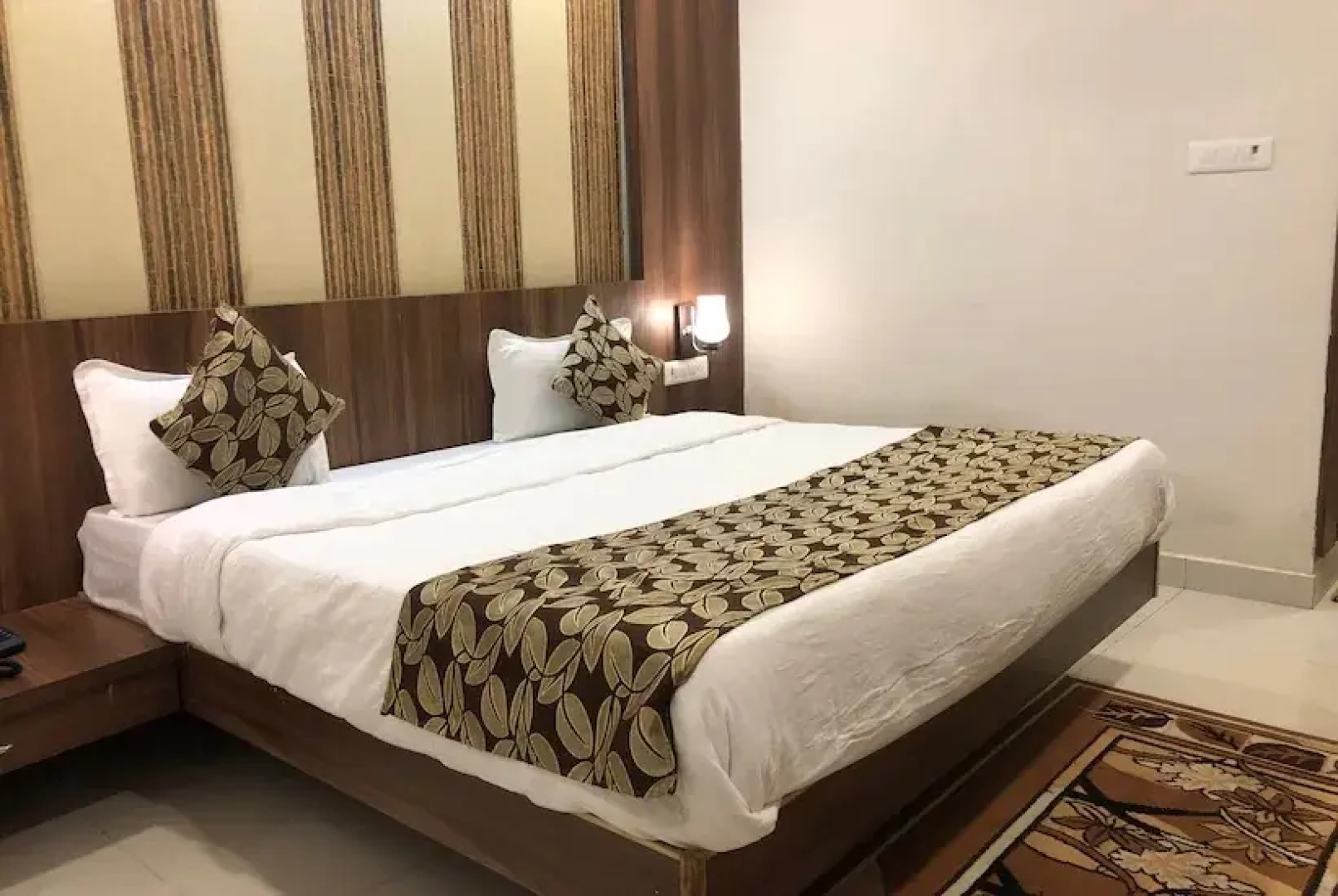 Hotel Rishabh