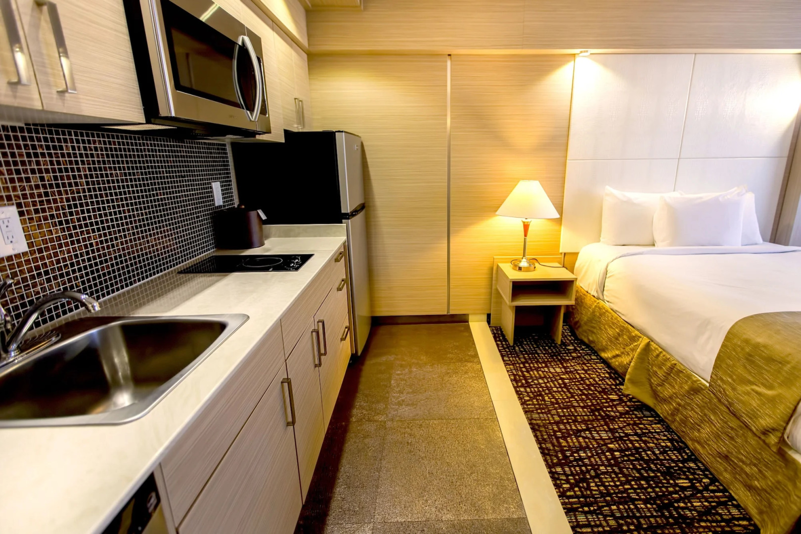 The Garden Hotel & Resort