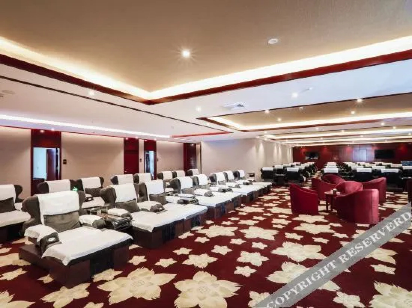 Tanghai Holiday Hotel