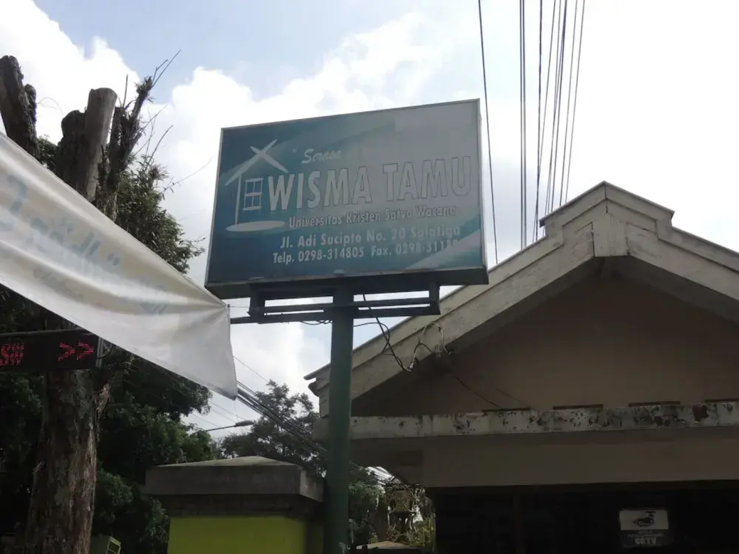 Wisma Tamu UKSW
