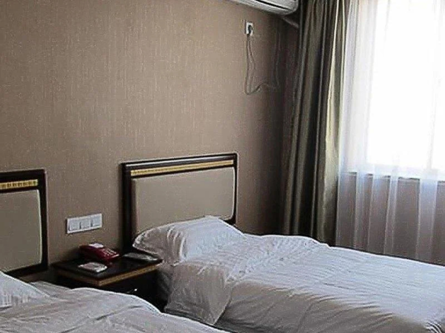 China Rushan Champs Elysees Hotel