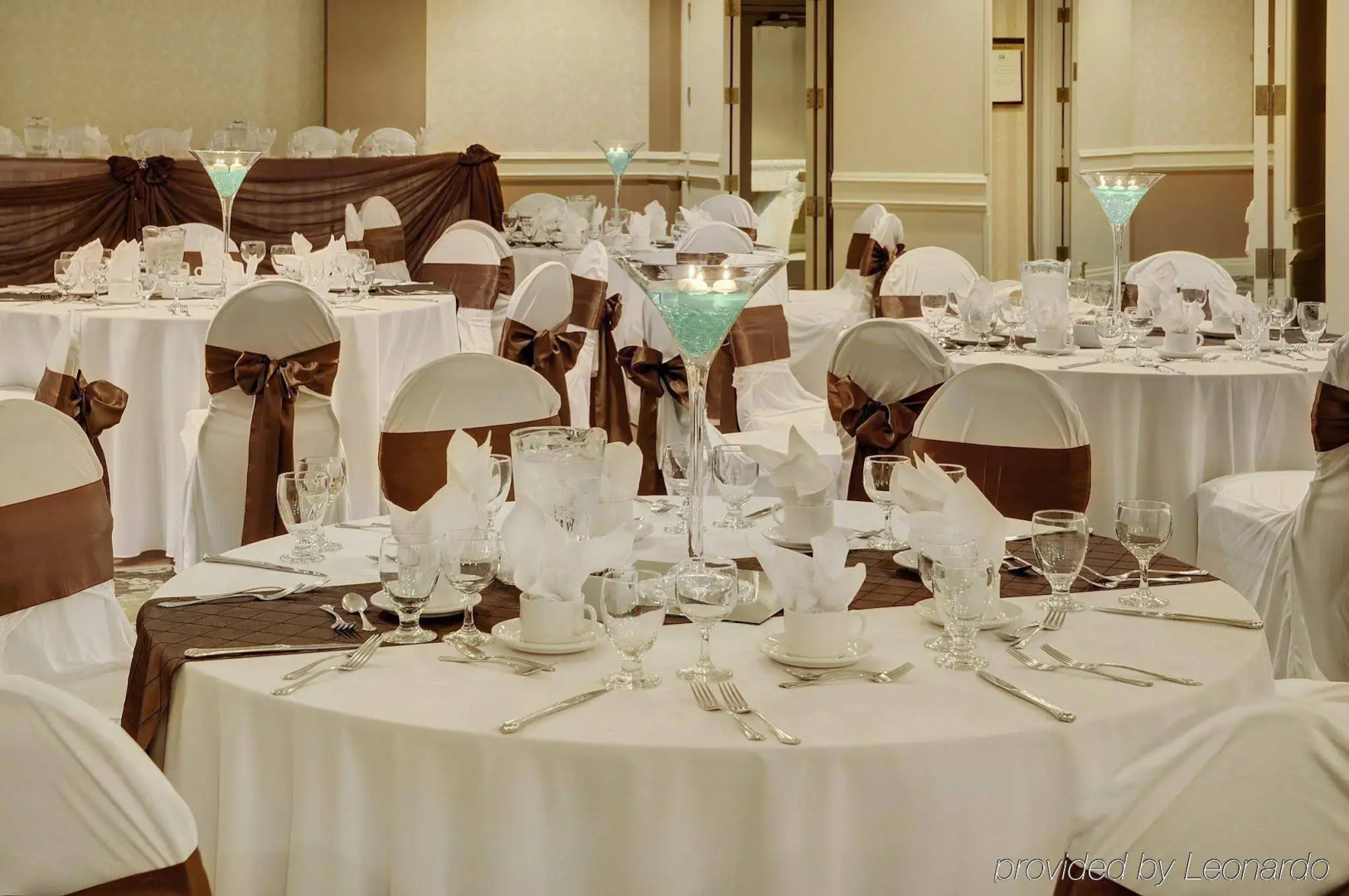 Holiday Inn Hotel & Suites Oakville @ Bronte by IHG