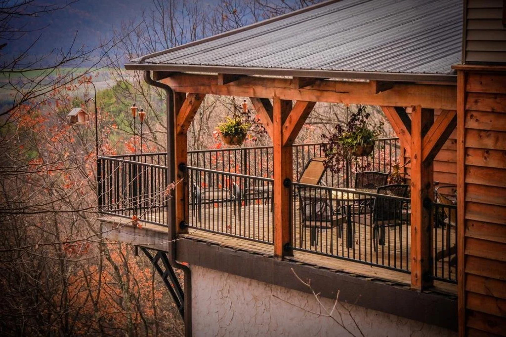 Brush Mountain Lodge