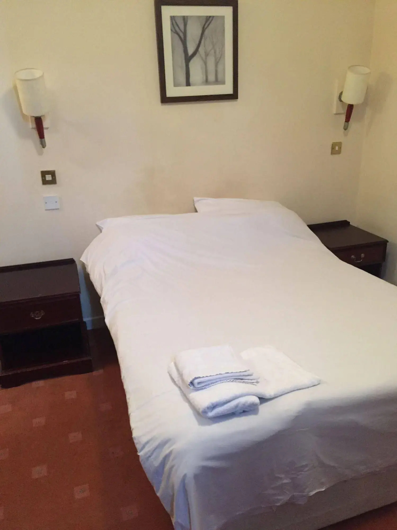 The Royal Victoria & Bull Hotel