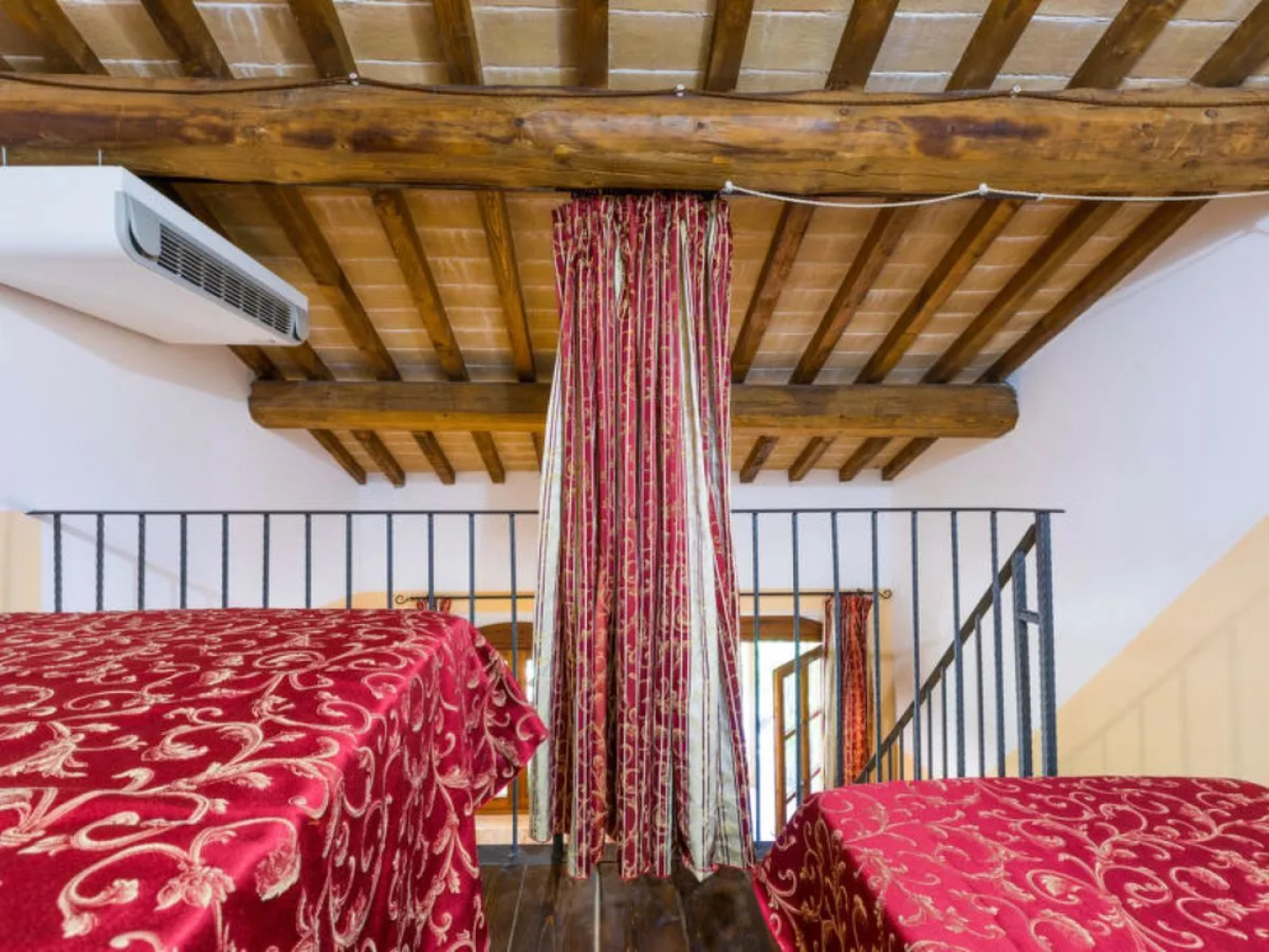 House Farfalla Riparbella