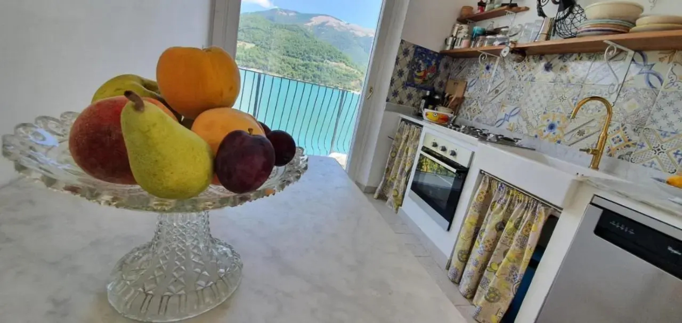 Letizia lake house panoramic view