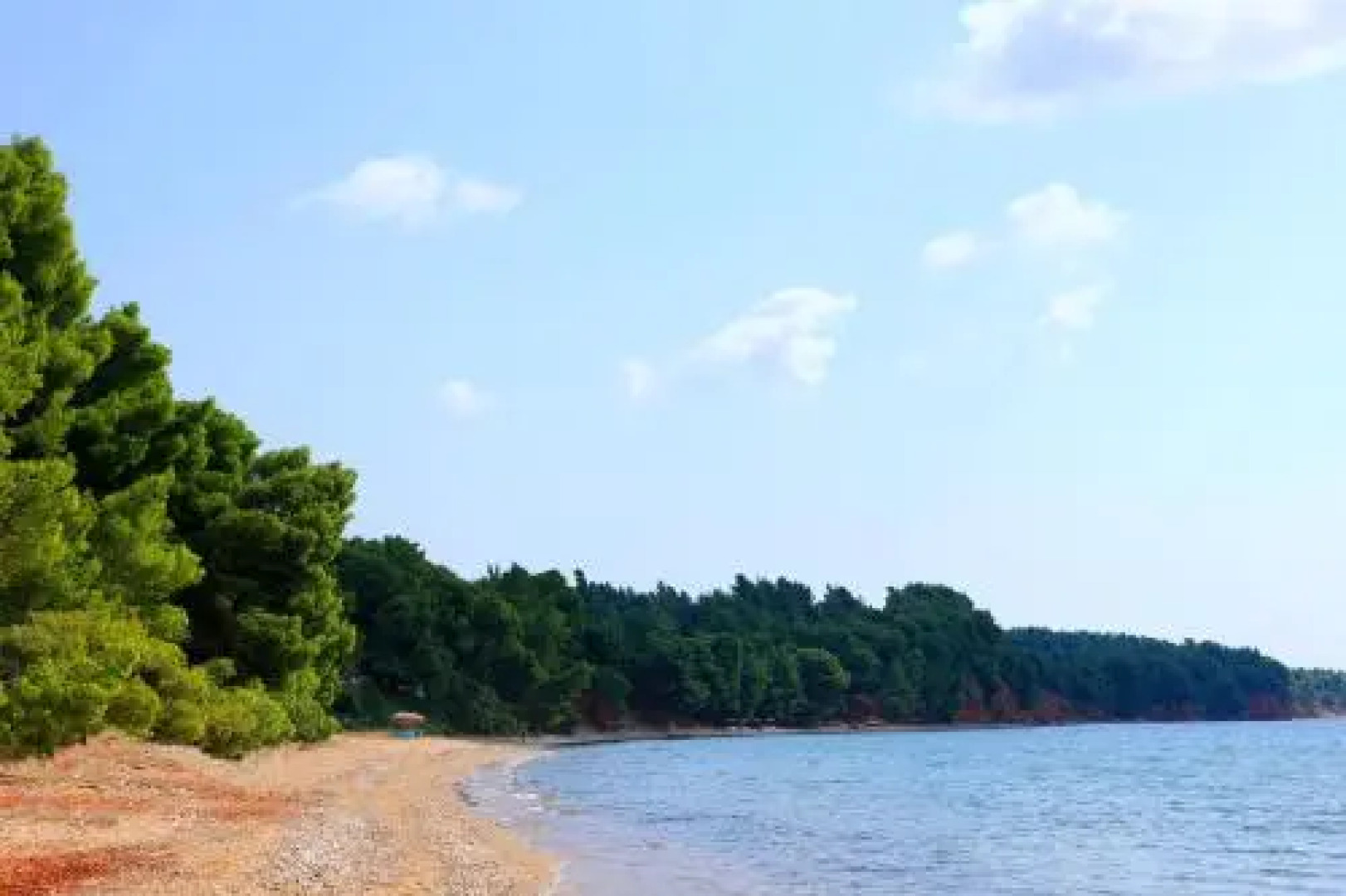 Squirrel Beach Front Villa, Metamorfosi