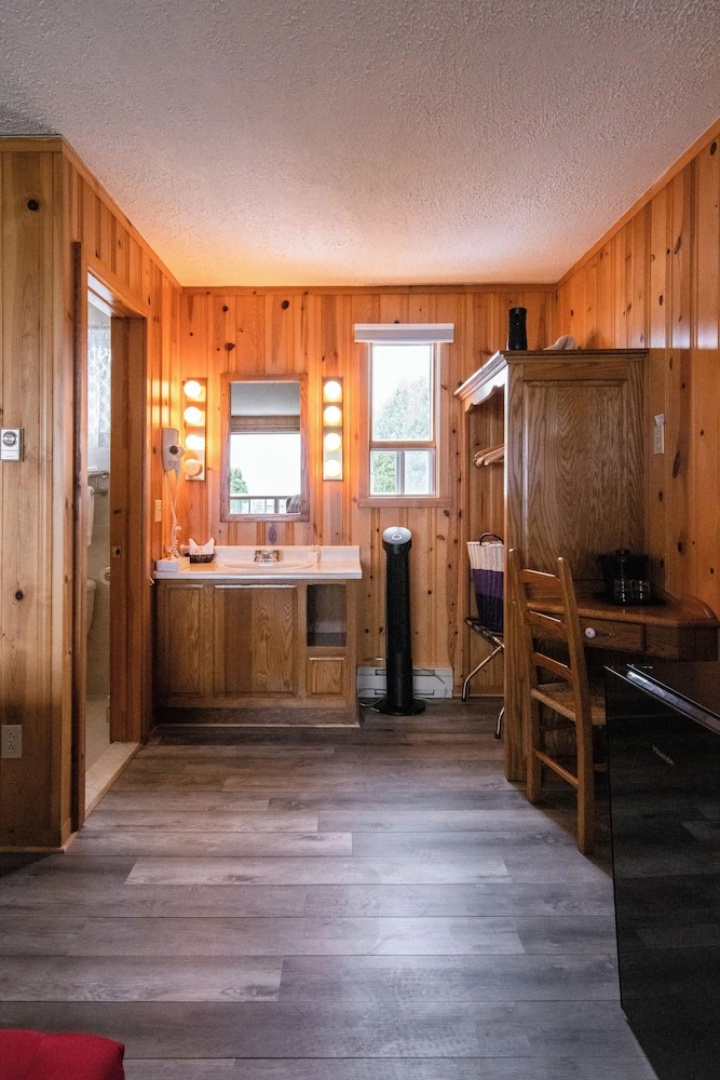 Hotel La Roche Pleureuse