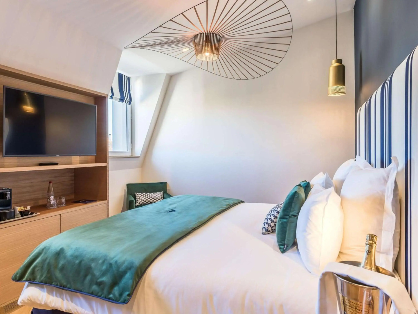 MADISON Saint Jean de Luz - Handwritten Collection