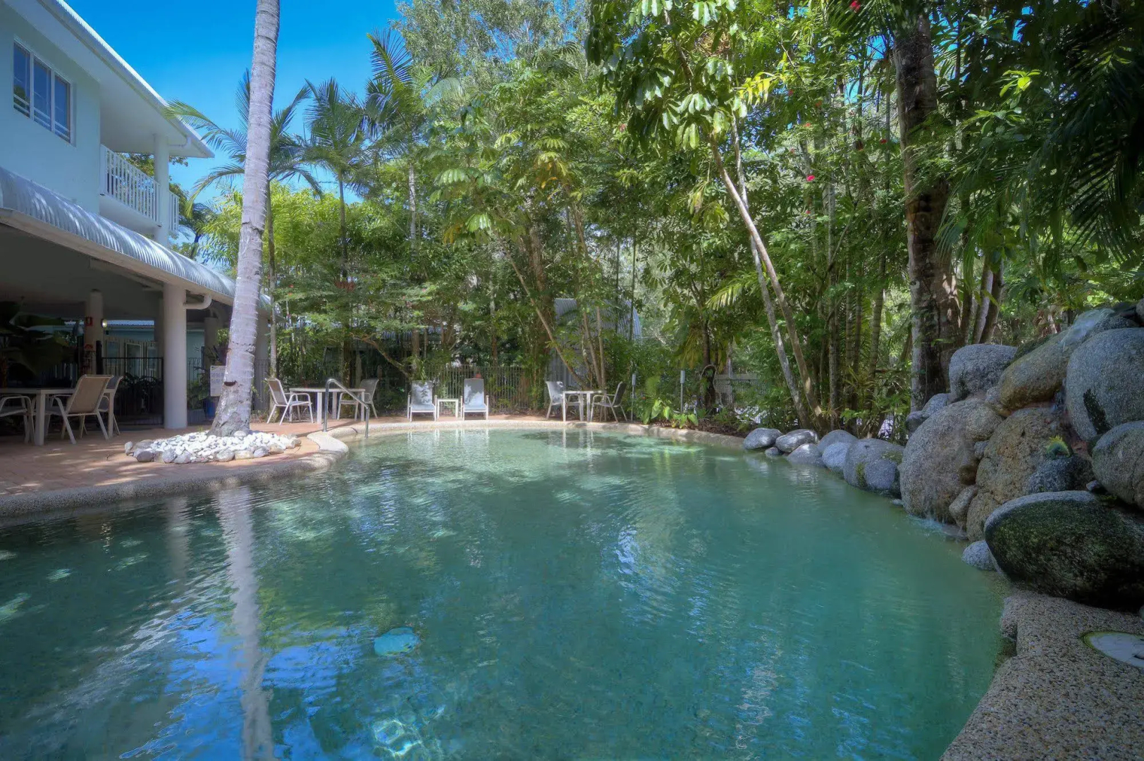 Port Douglas Outrigger Holiday Apartments