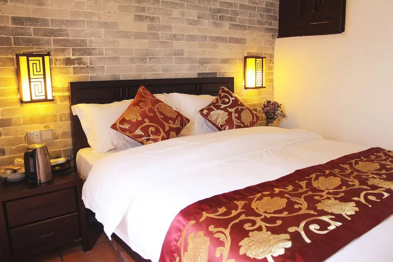 Chaozhou Shifeng Yingbin Inn