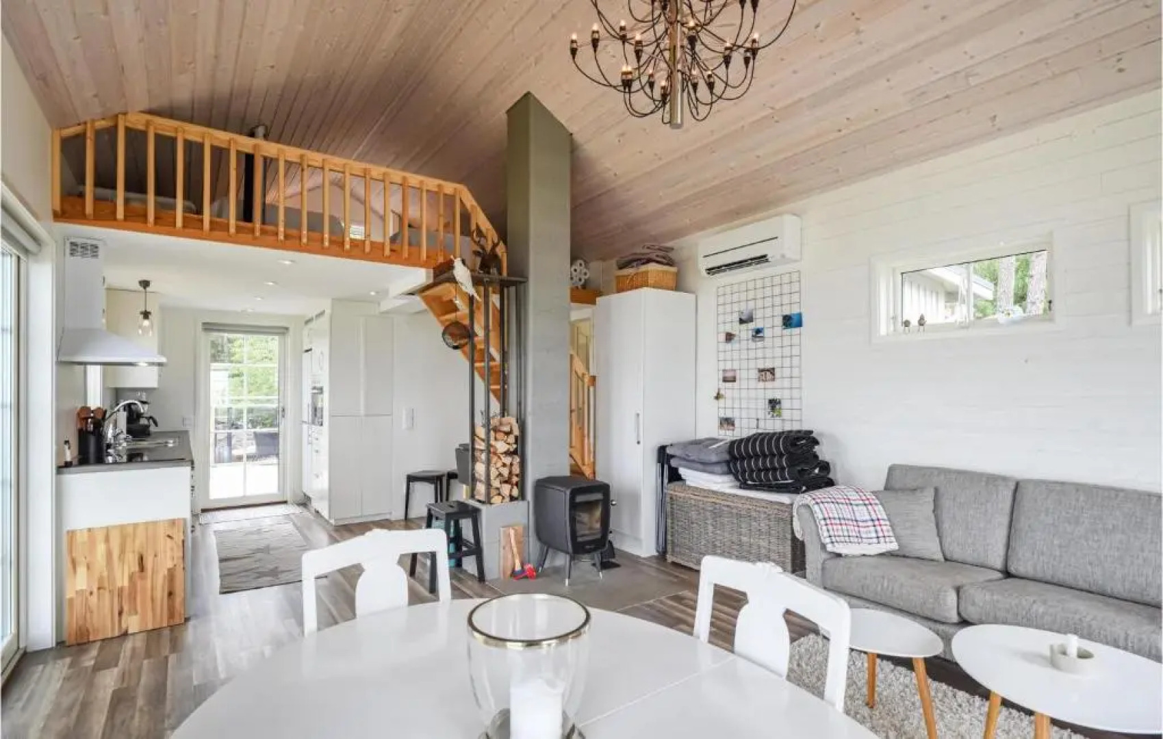 Stunning Home in Lidköping With 3 Bedrooms