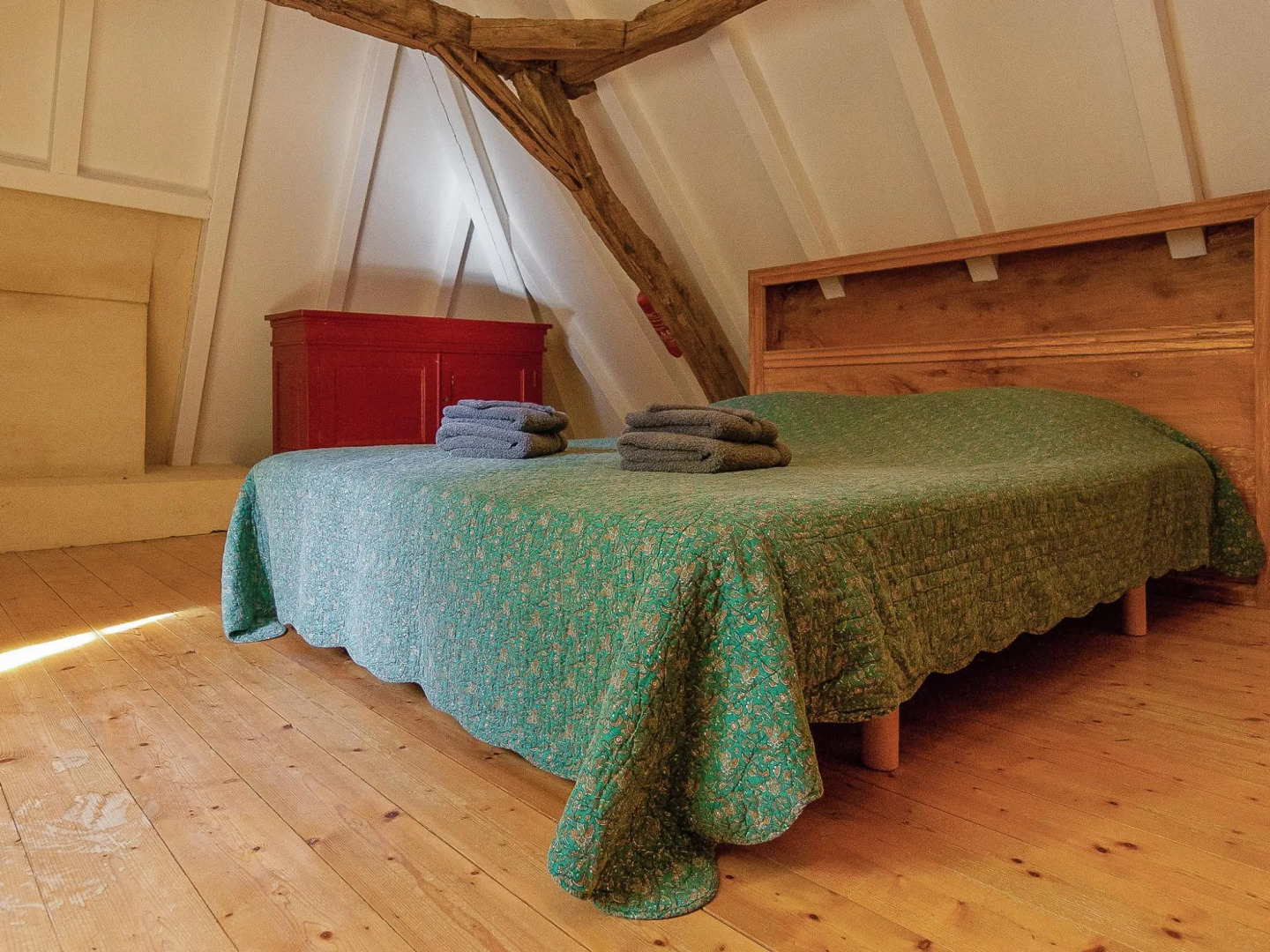 Sprawling Mansion in Aquitaine with Swimming Pool