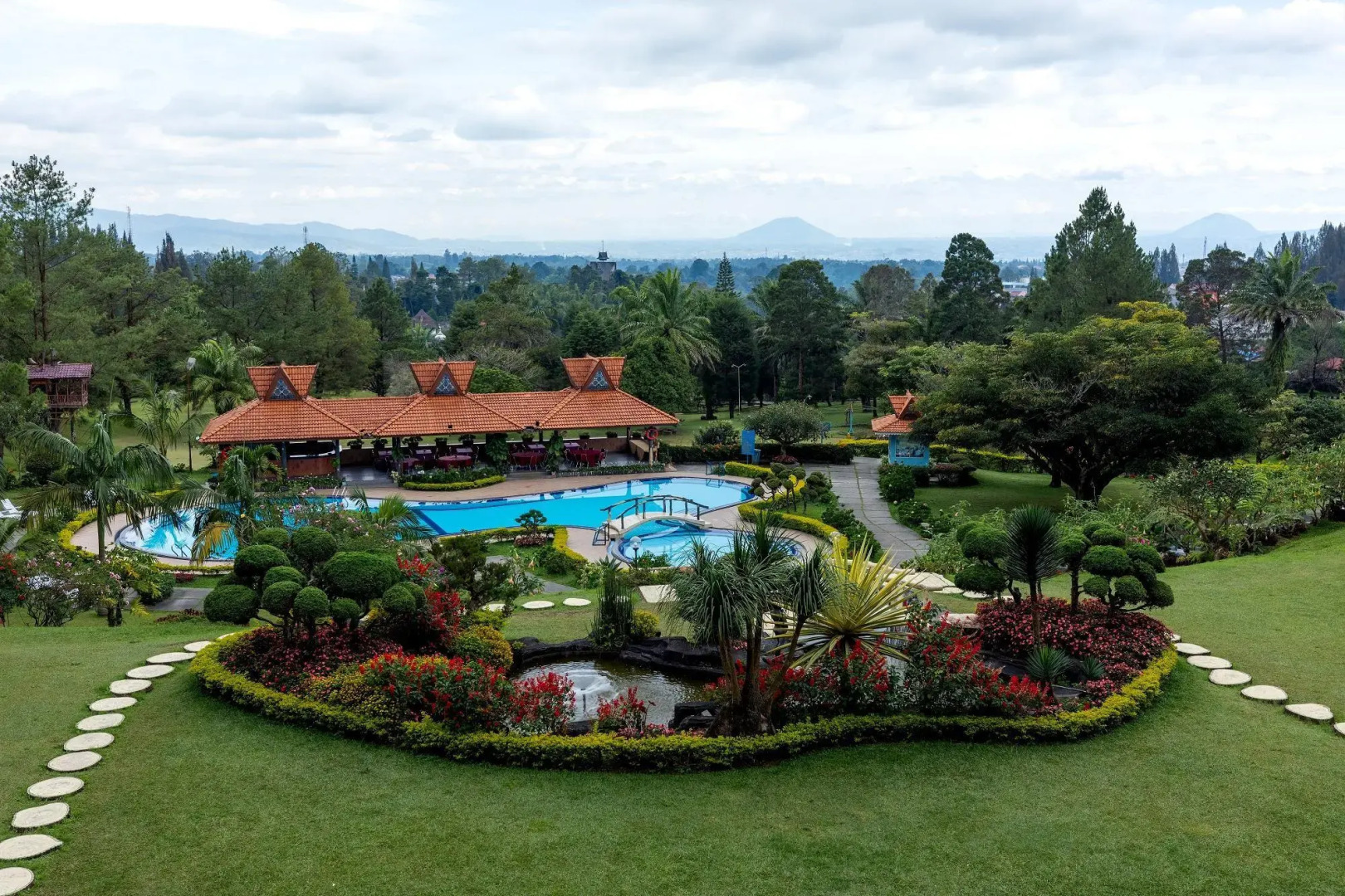 Sinabung Hills Resort