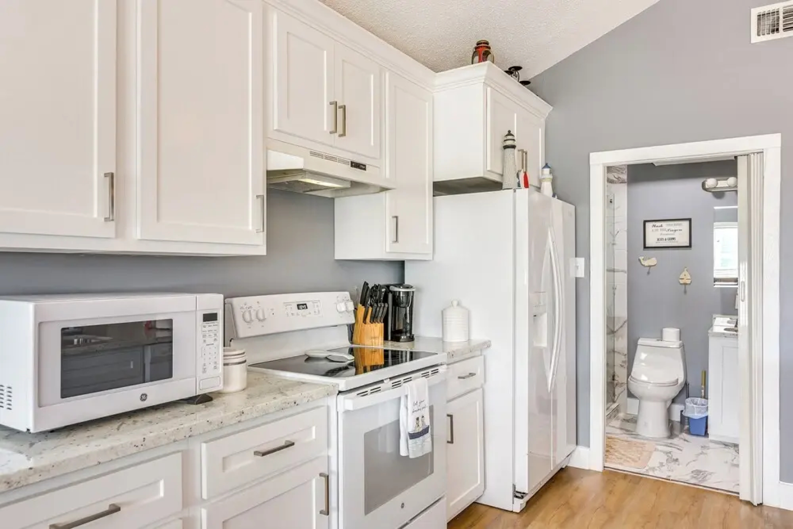 Walk to Beach: Family Getaway By San Luis Pass!