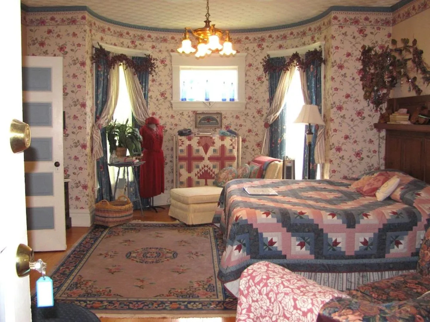 The Blue Belle Inn Bed and Breakfast