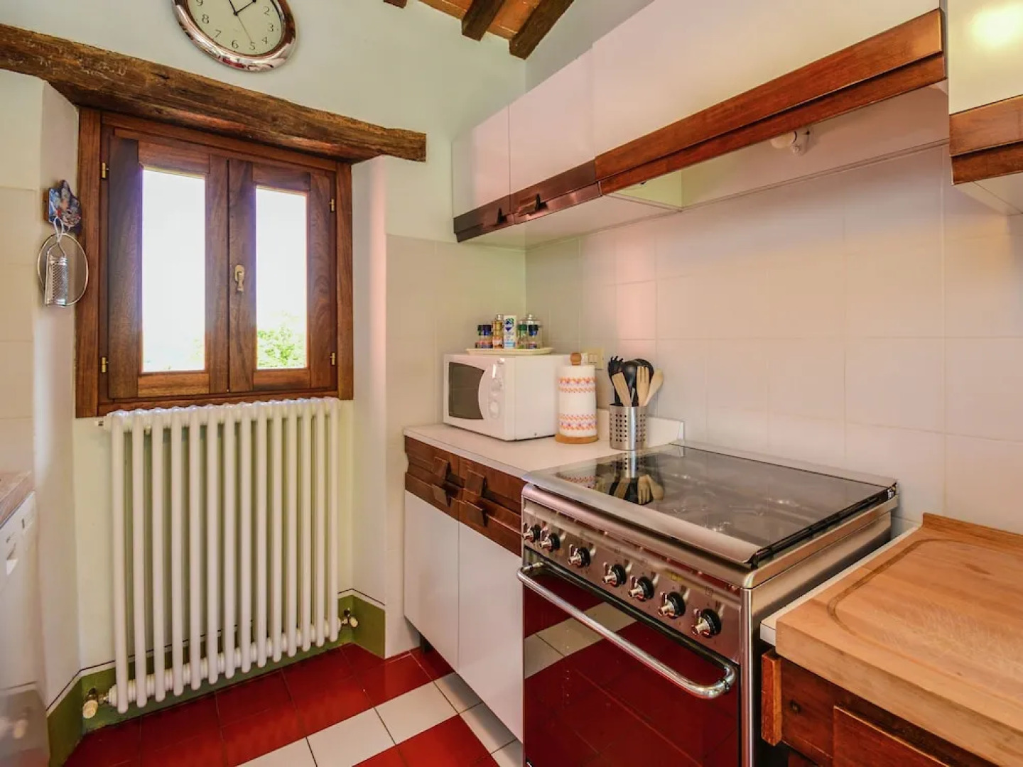 Spacious Villa in Marradi with Swimming Pool