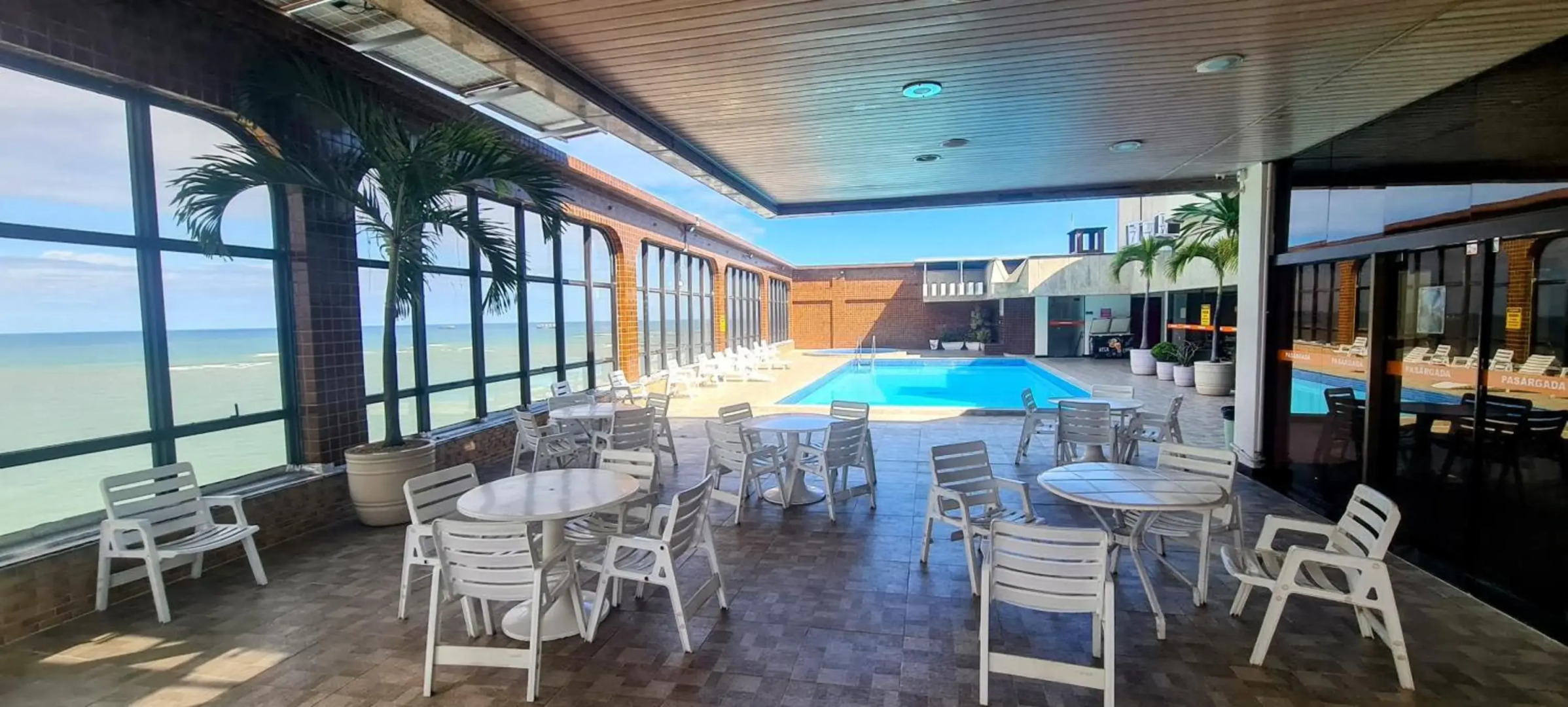 Flat Pasárgada 812, Free Bikes, pé na praia