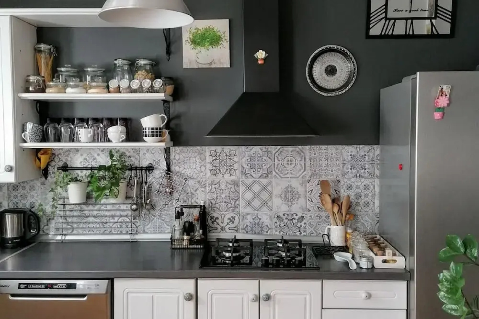 Cozy Home With Private Garden