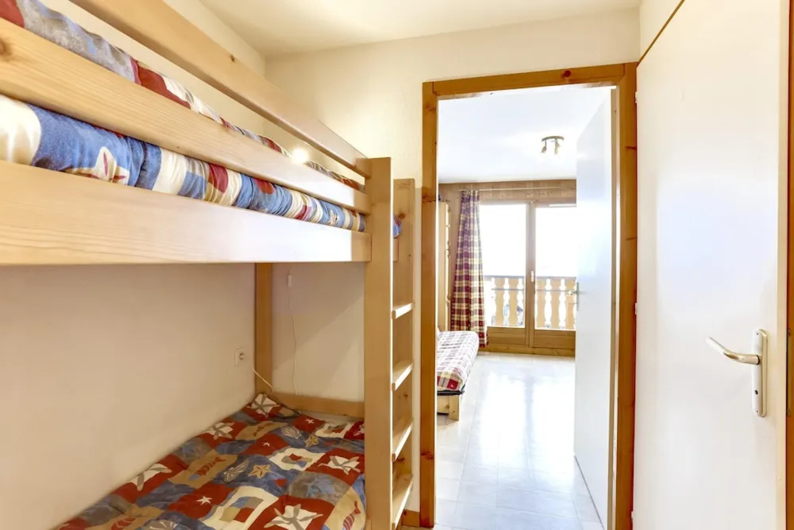 Apartment With one Bedroom in Thollon-les-mémises, With Wonderful Lake