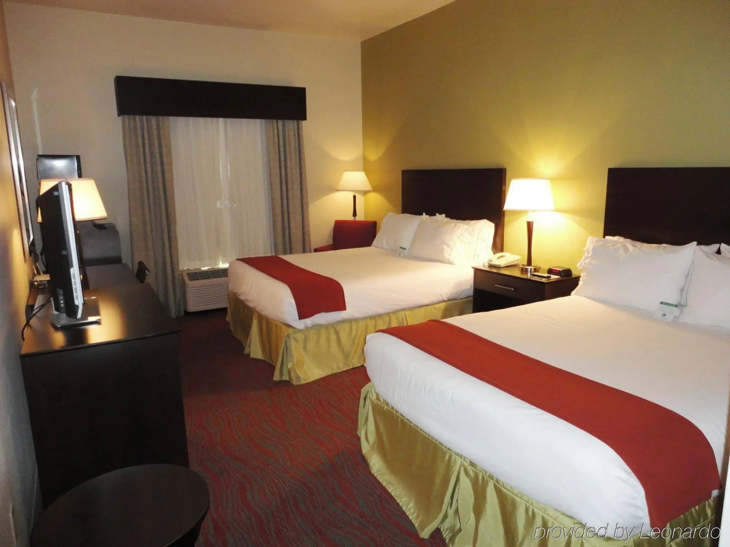 Holiday Inn Express Hotel & Suites Cullman by IHG