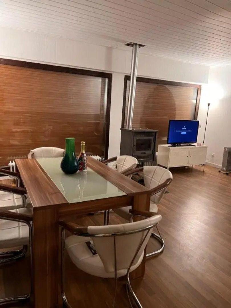 Beautiful 8 Bed Apartment in Hallenberg