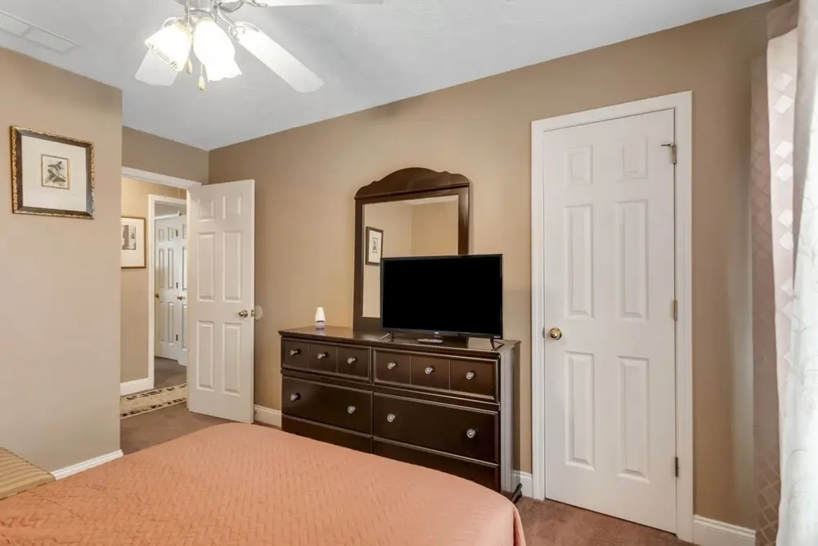 Atlanta Retreat W/ 2-car Garage, Fenced Yard 6 Bedroom Home by RedAwning