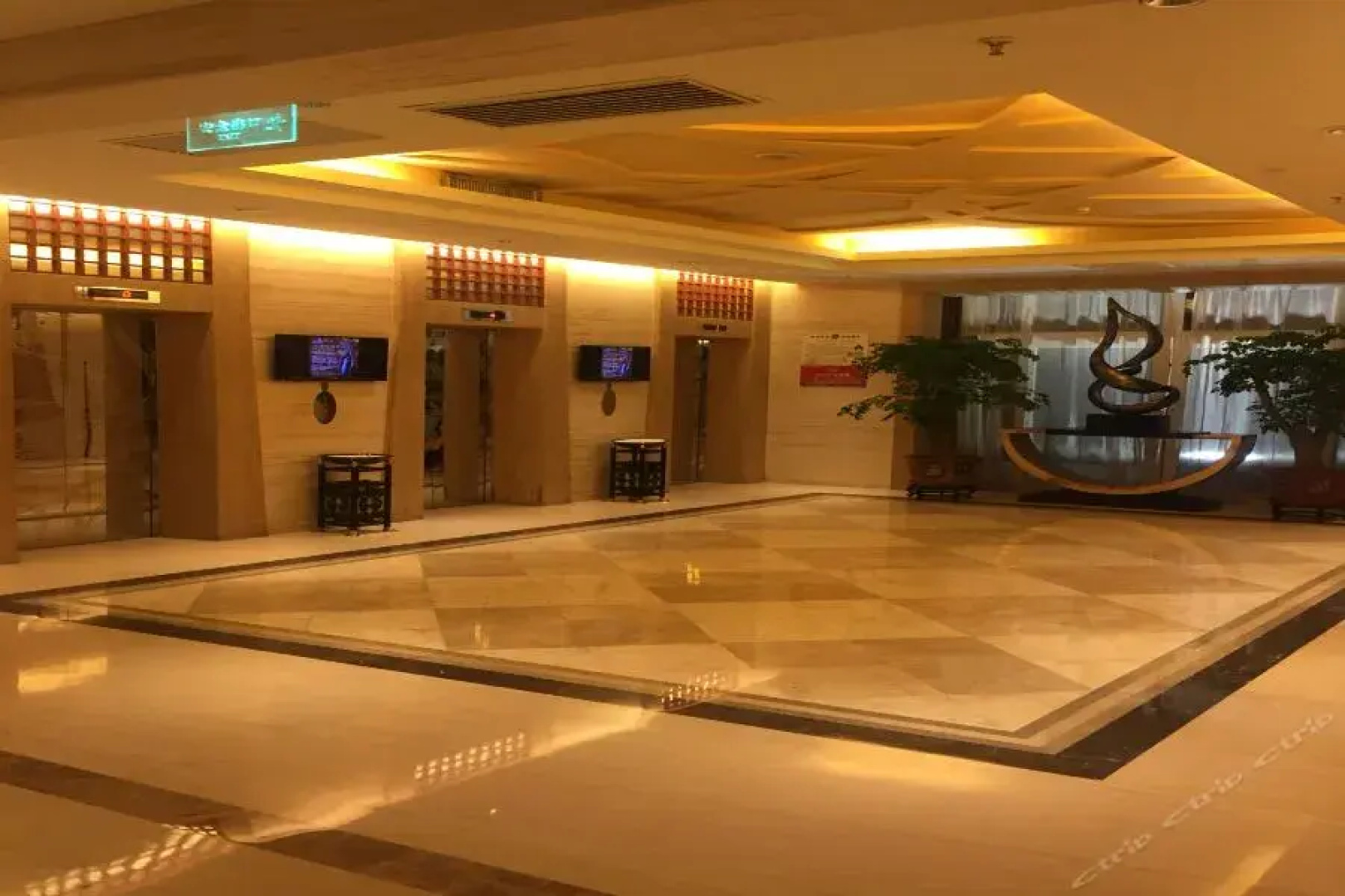 Seaview Bay Hotel