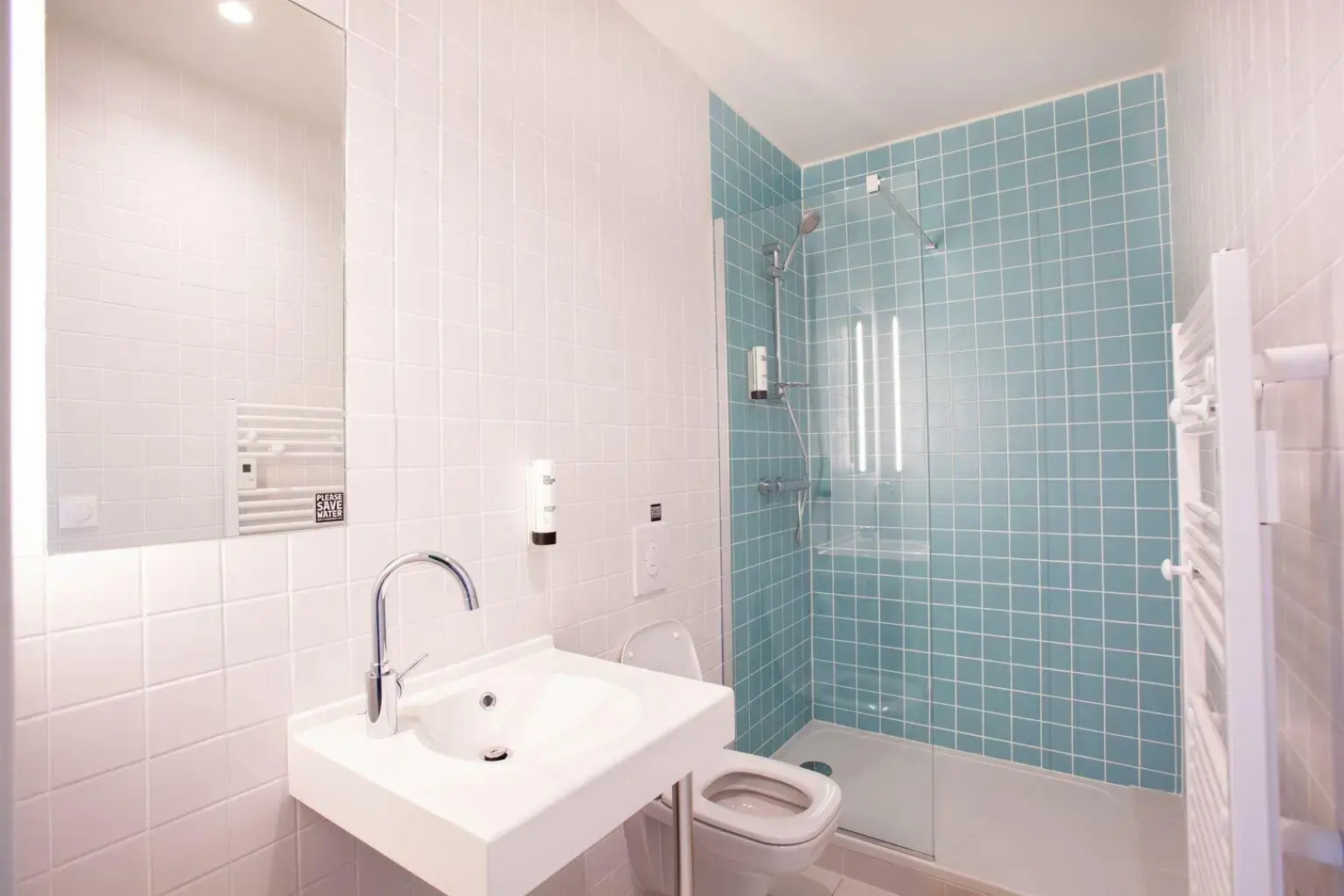 The People - Strasbourg - Hostel