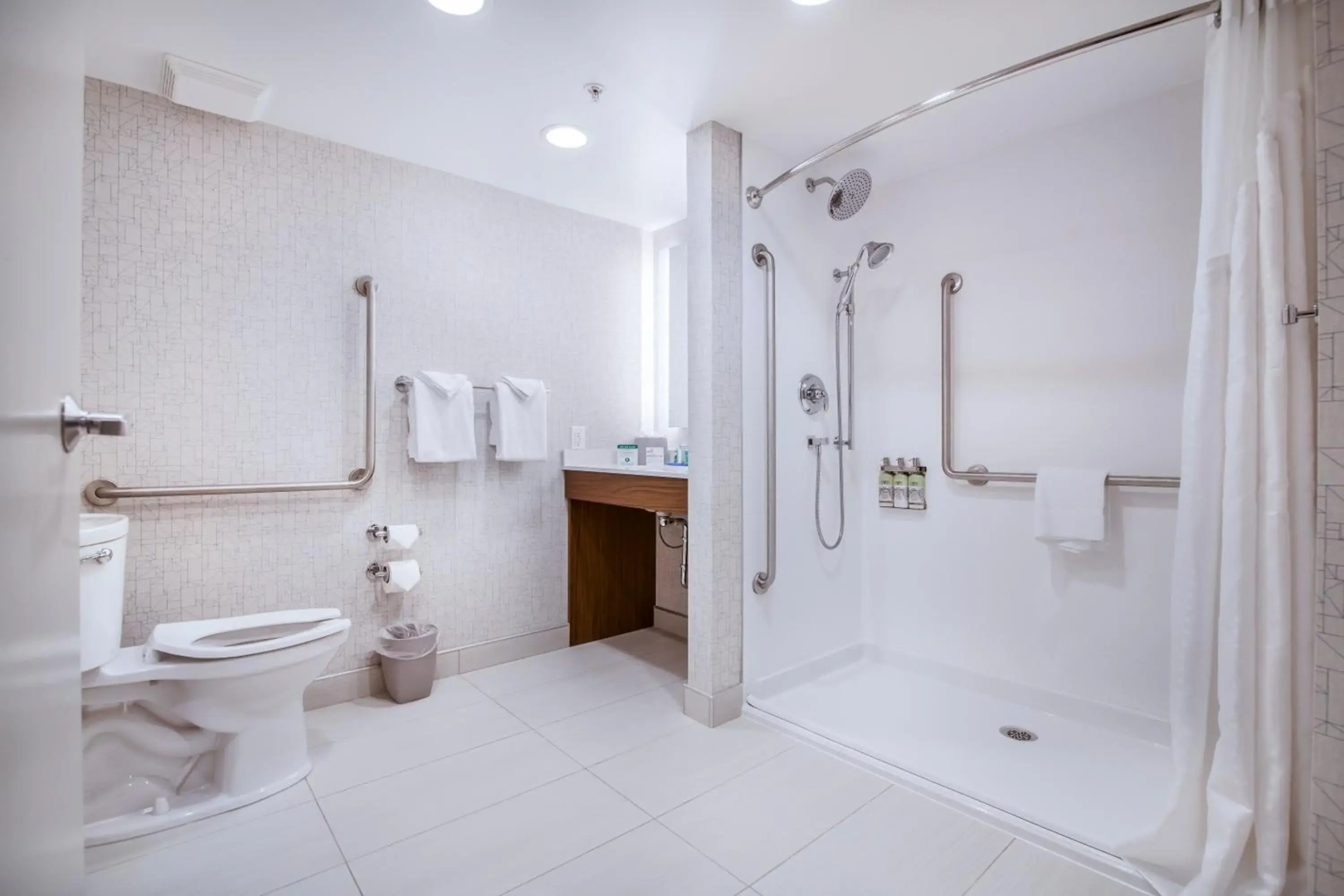 Holiday Inn Express & Suites Langley by IHG
