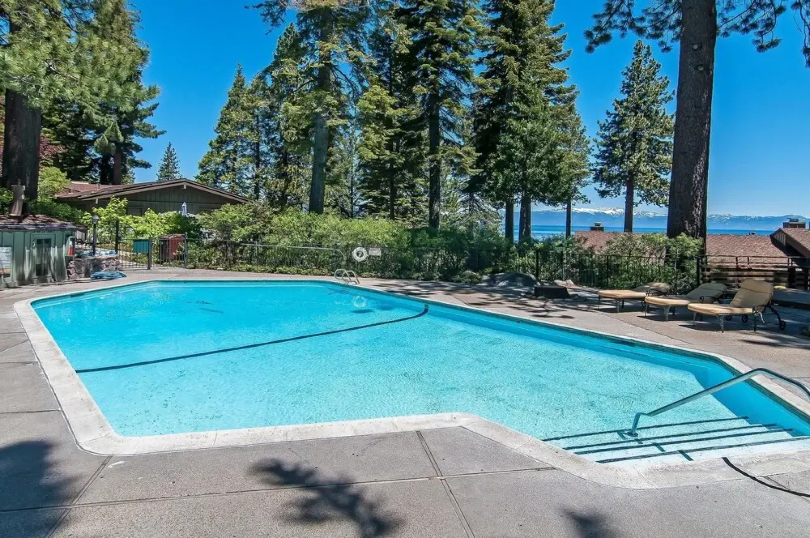 Waters Edge Jewel w/ Lake Views HOA Access!