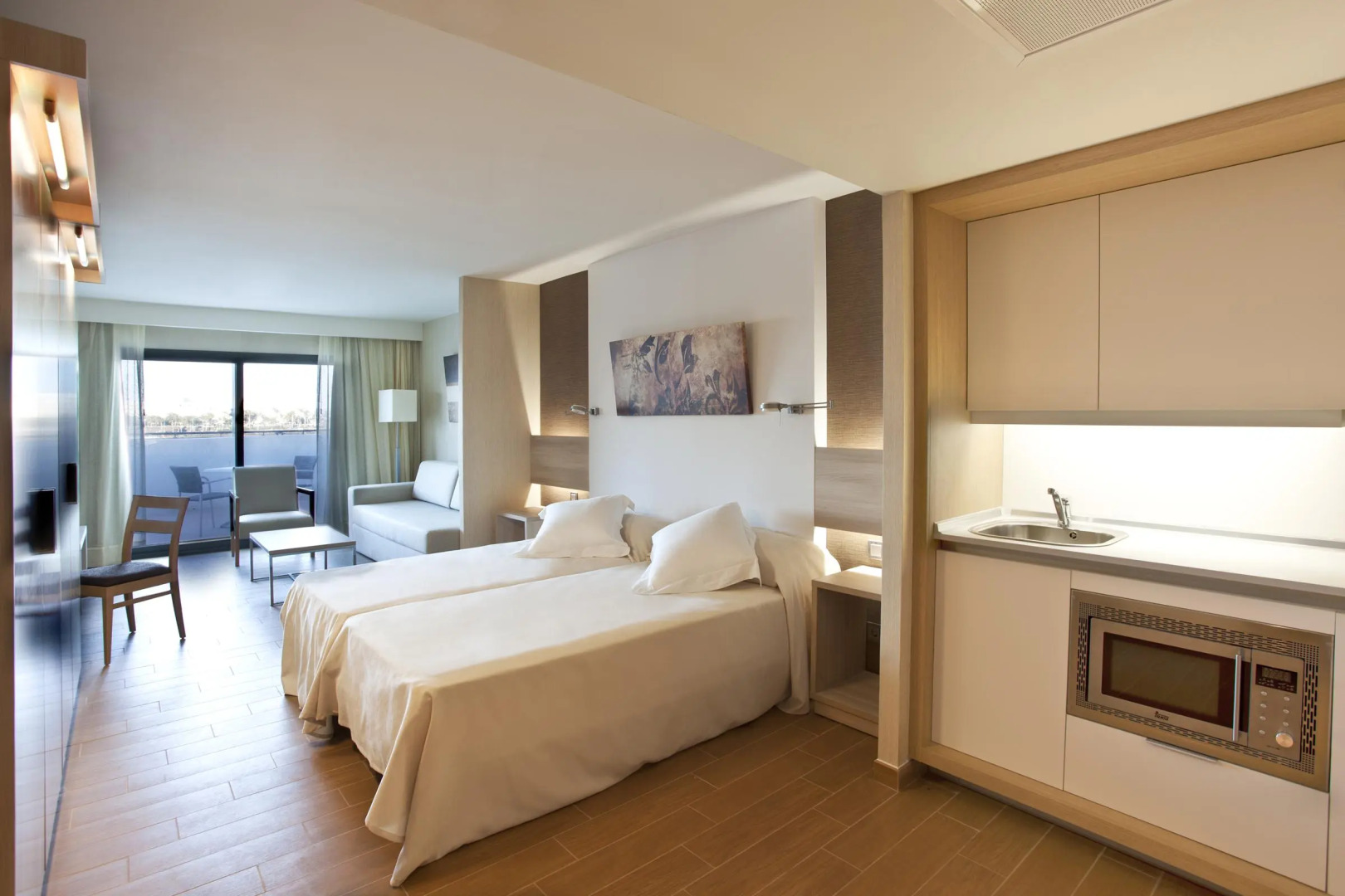 Отель THB Lanzarote Beach