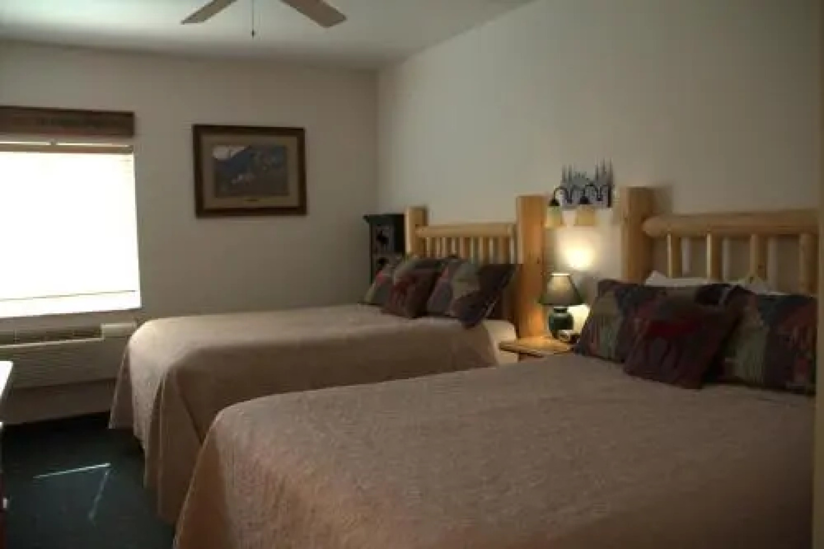 Yellowstone Park Riverfront Cabins