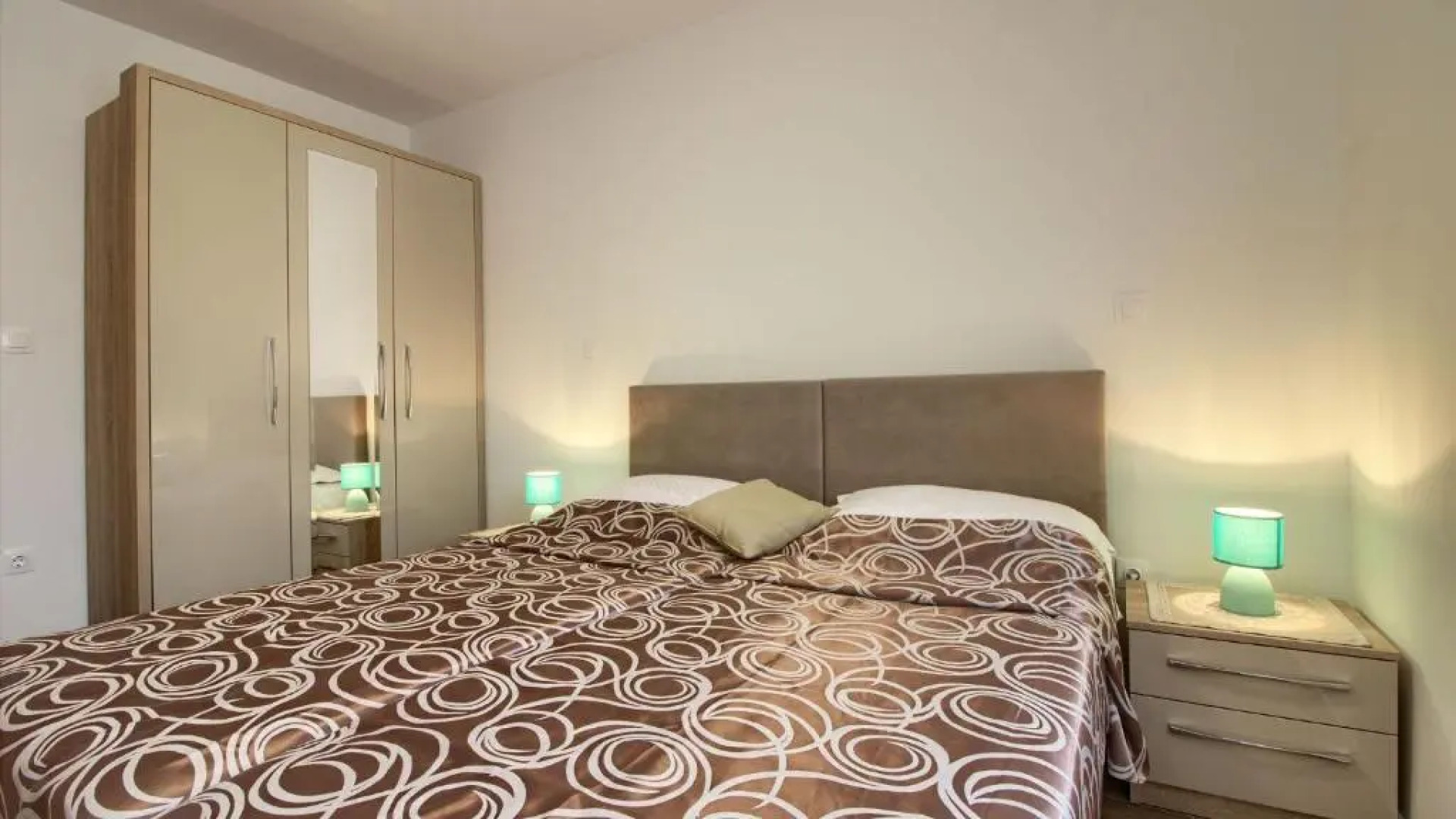 Luxury villa Mar with pool 200m from the beach and restaurants