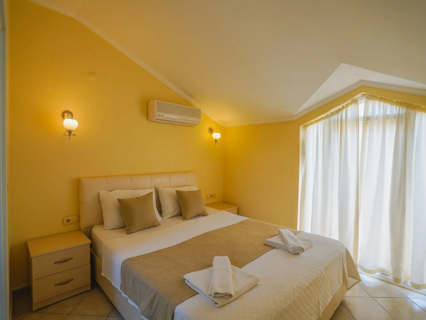 Sunset Beach Club Villas