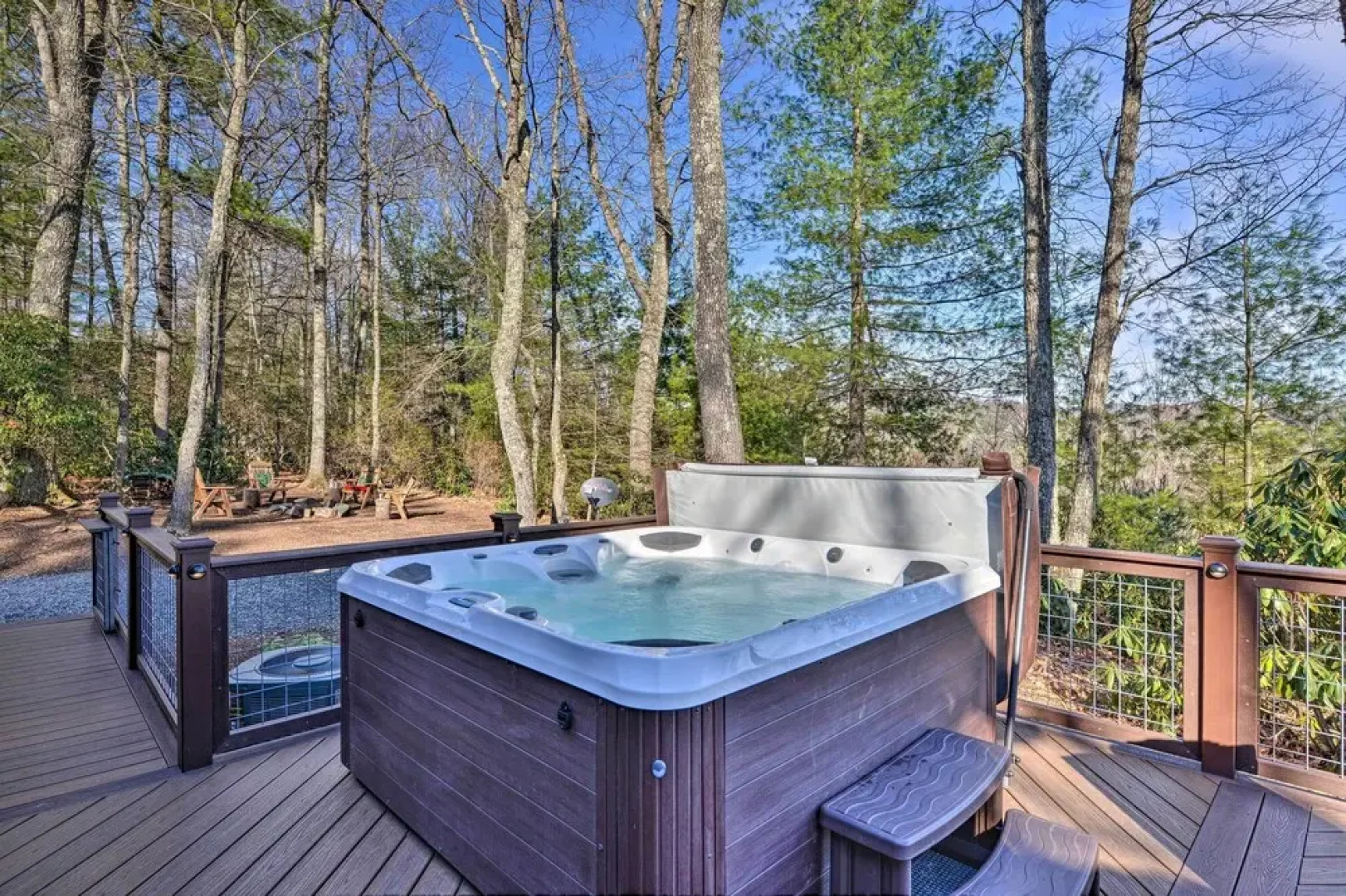 Cabin Near Boone w/ Hot Tub & Mountain Views