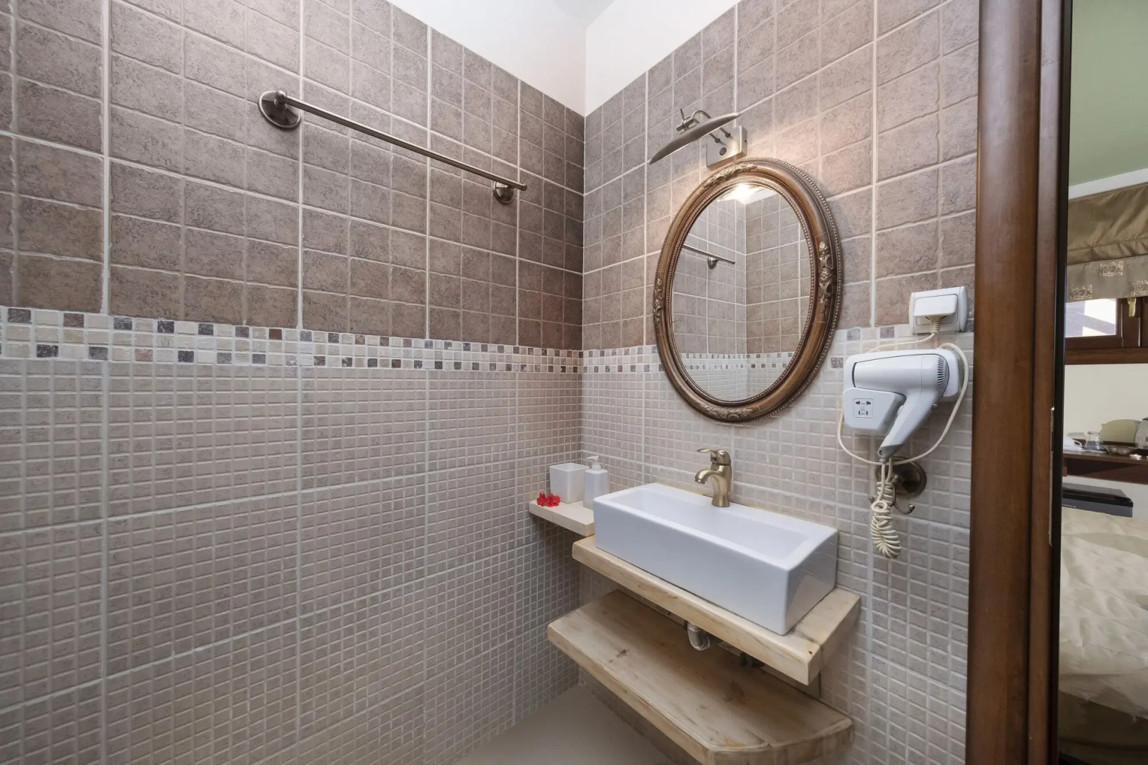 Petradi Hotel
