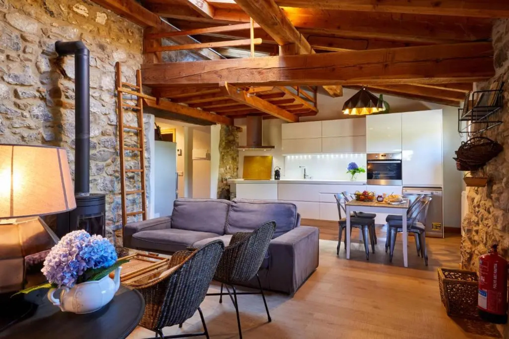 Urain Suites Apartments At Flysch-Coast