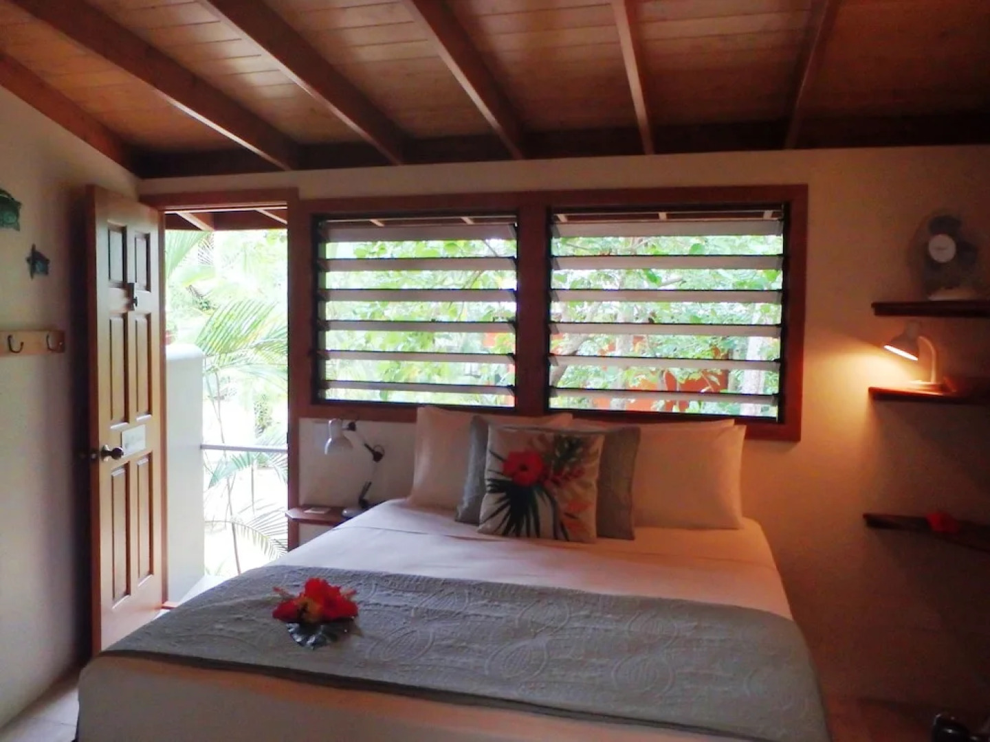 Sunrise Beach Cabanas Eco-Resort