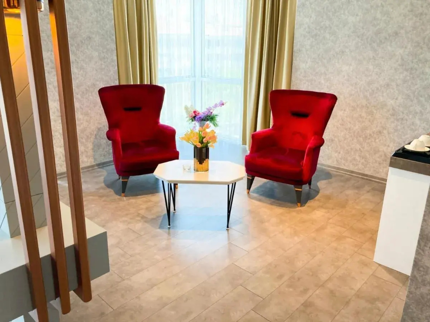 Nenessa Hotel